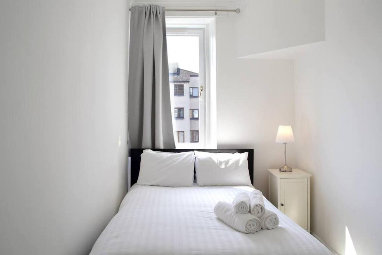 Beautiful Scandi-Inspired One Bed In Stockbridge Édimbourg Extérieur photo
